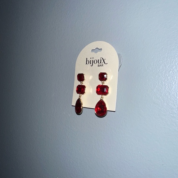 Bijoux Bar Gold Tone Womens Red Glass Drop Earrings - Picture 3 of 5